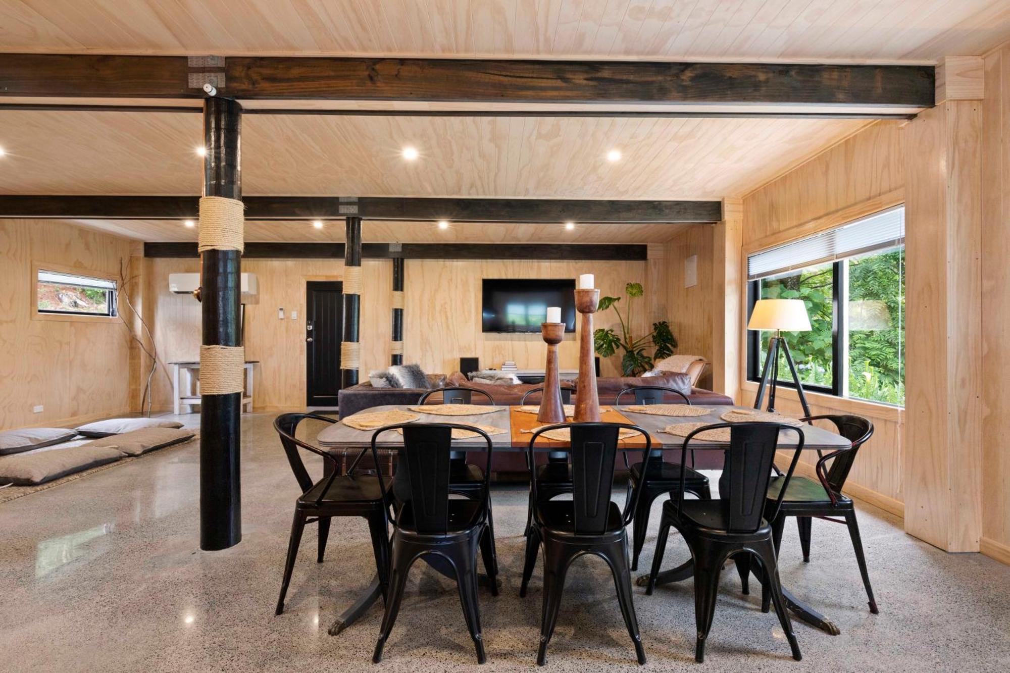 Raglan Country Lodge Exterior photo