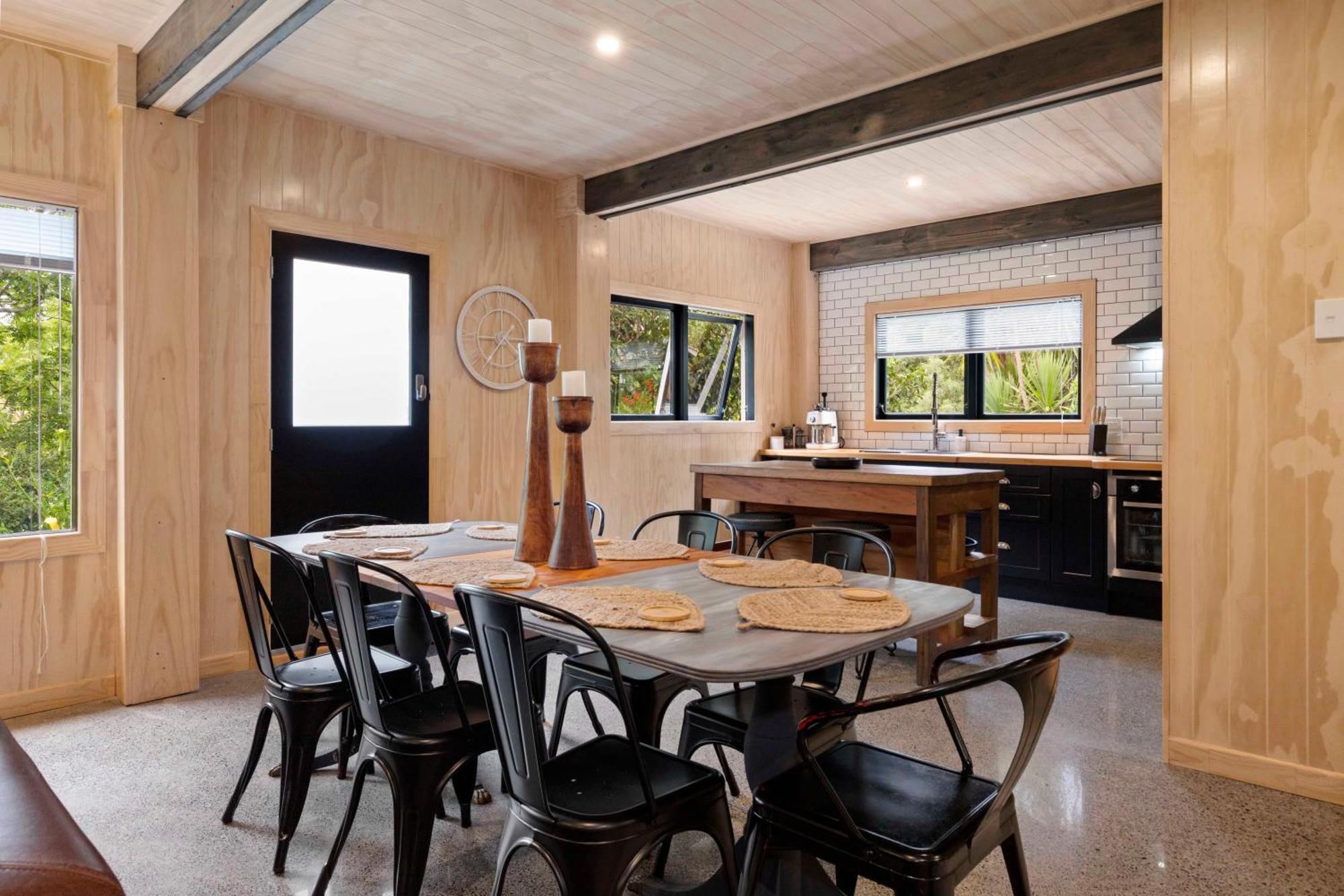 Raglan Country Lodge Exterior photo